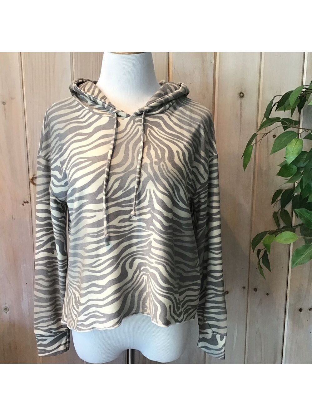 Chaser Zebra Print Lounge Hoodie Small